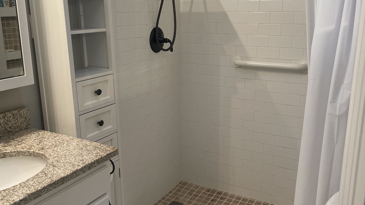 Photo of Bathroom in Killbuck