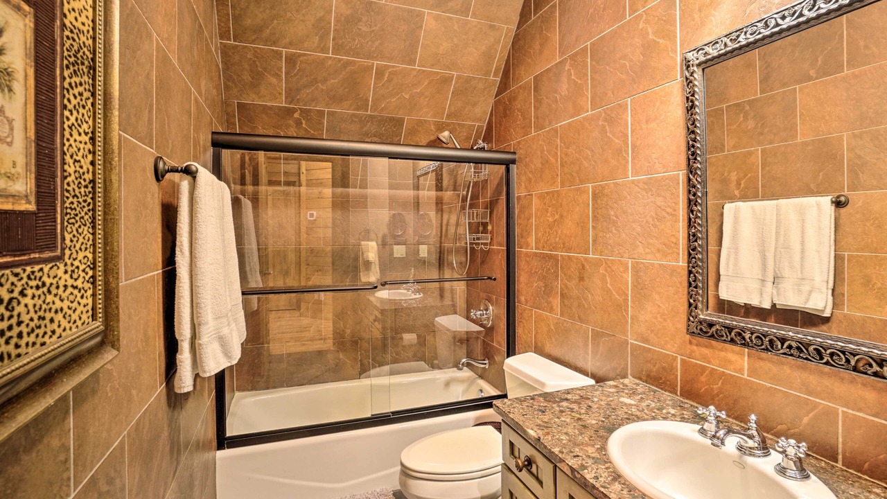 Photo of Bathroom in Walhonding