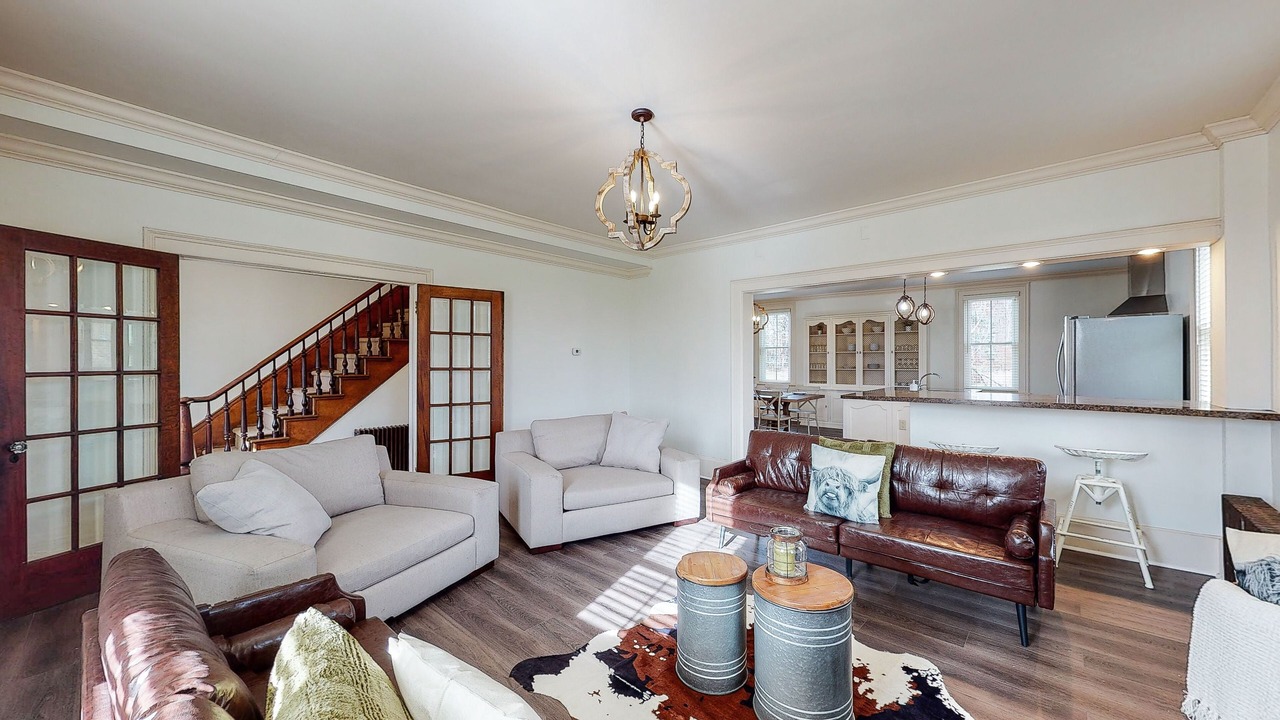 Photo of Livingroom in North Industry