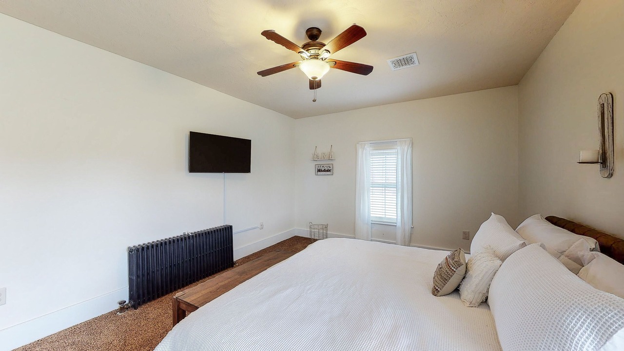 Photo of Bedroom in North Industry