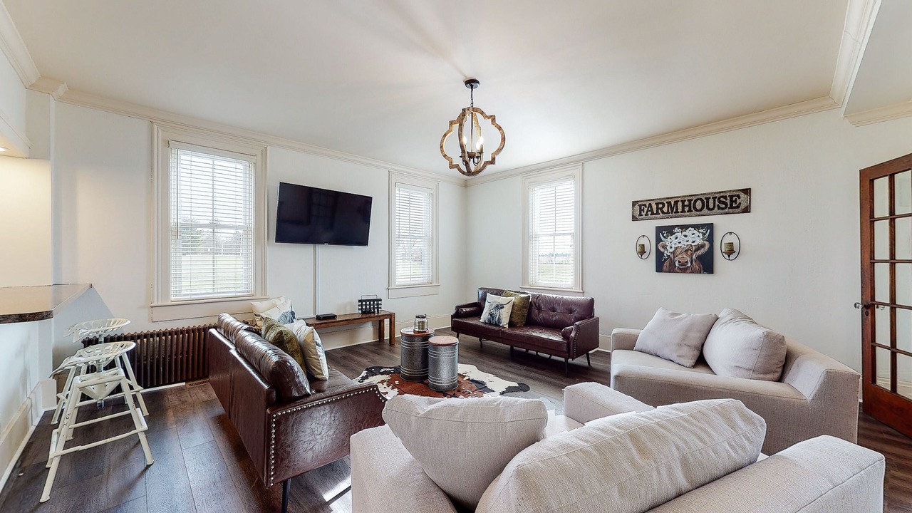 Photo of Livingroom in North Industry