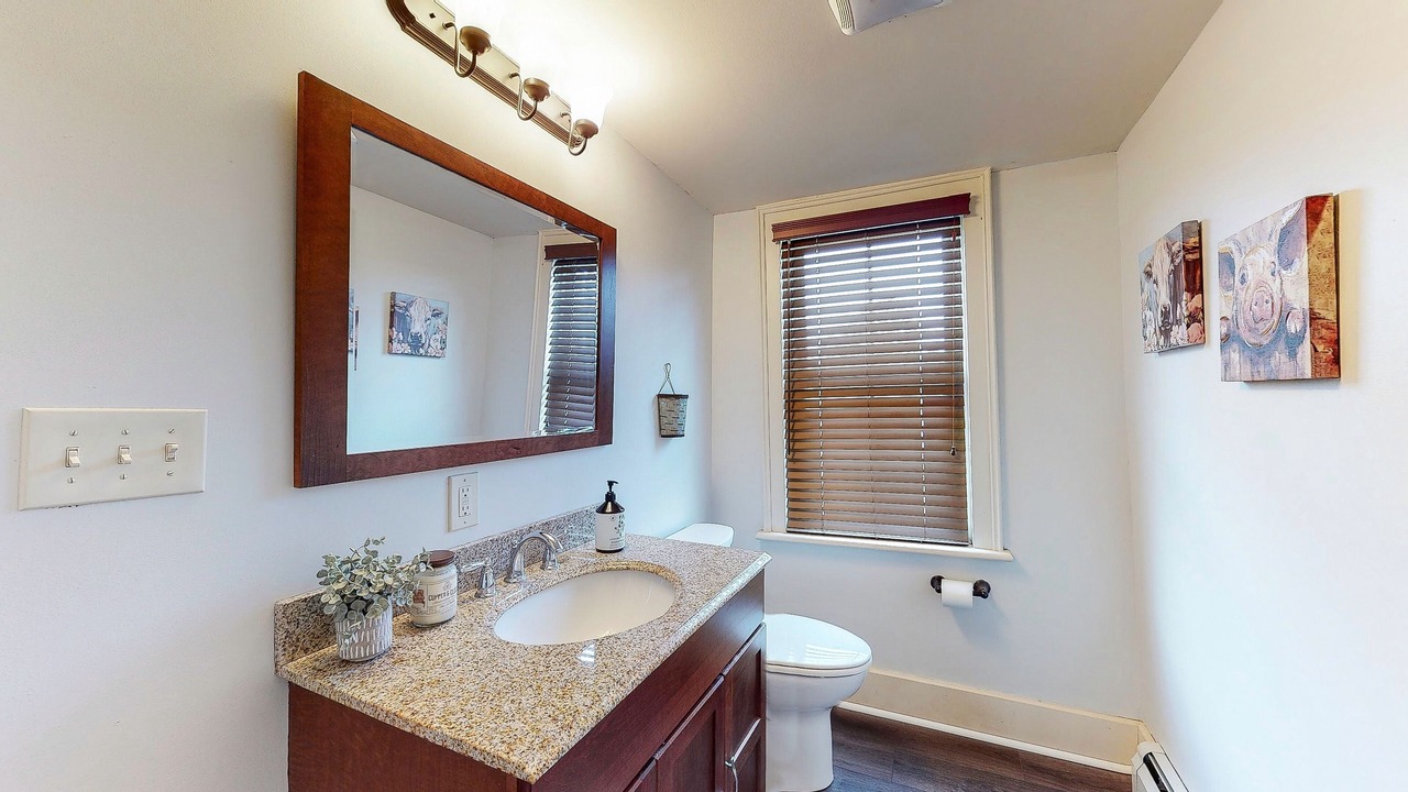 Photo of Bathroom in North Industry
