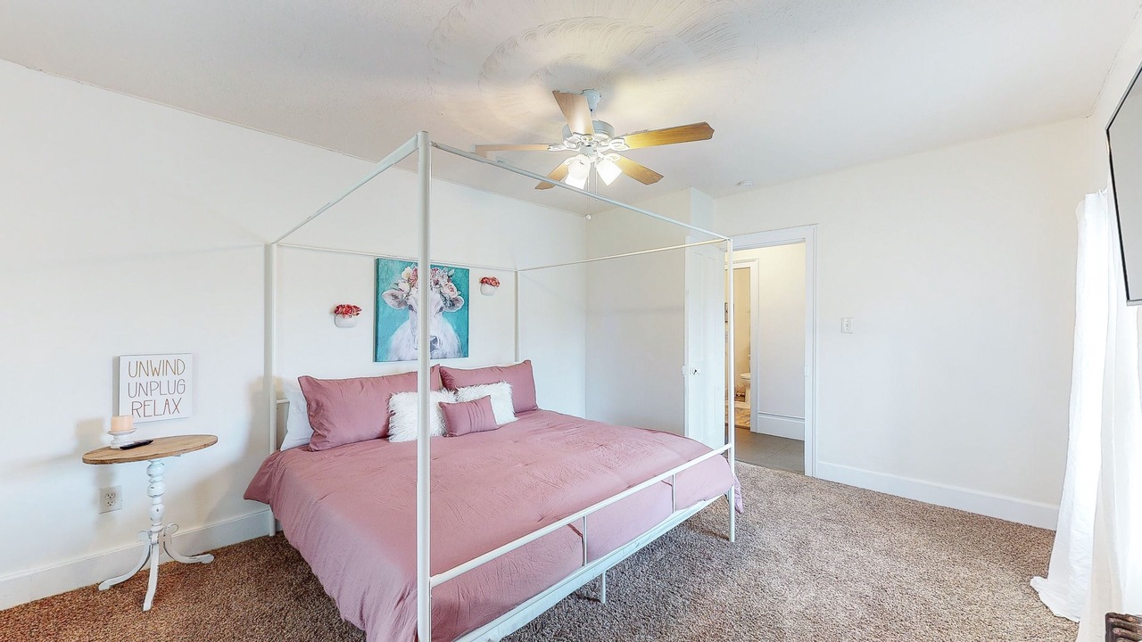 Photo of Bedroom in North Industry