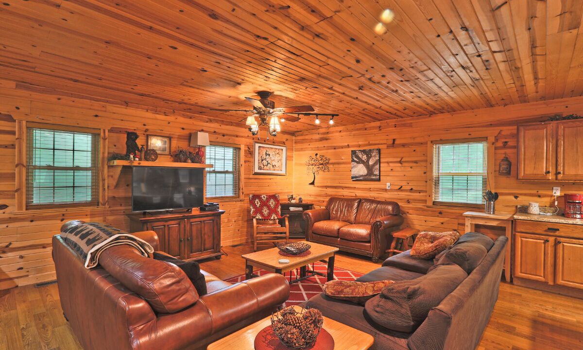 Photo of Livingroom in Bladensburg