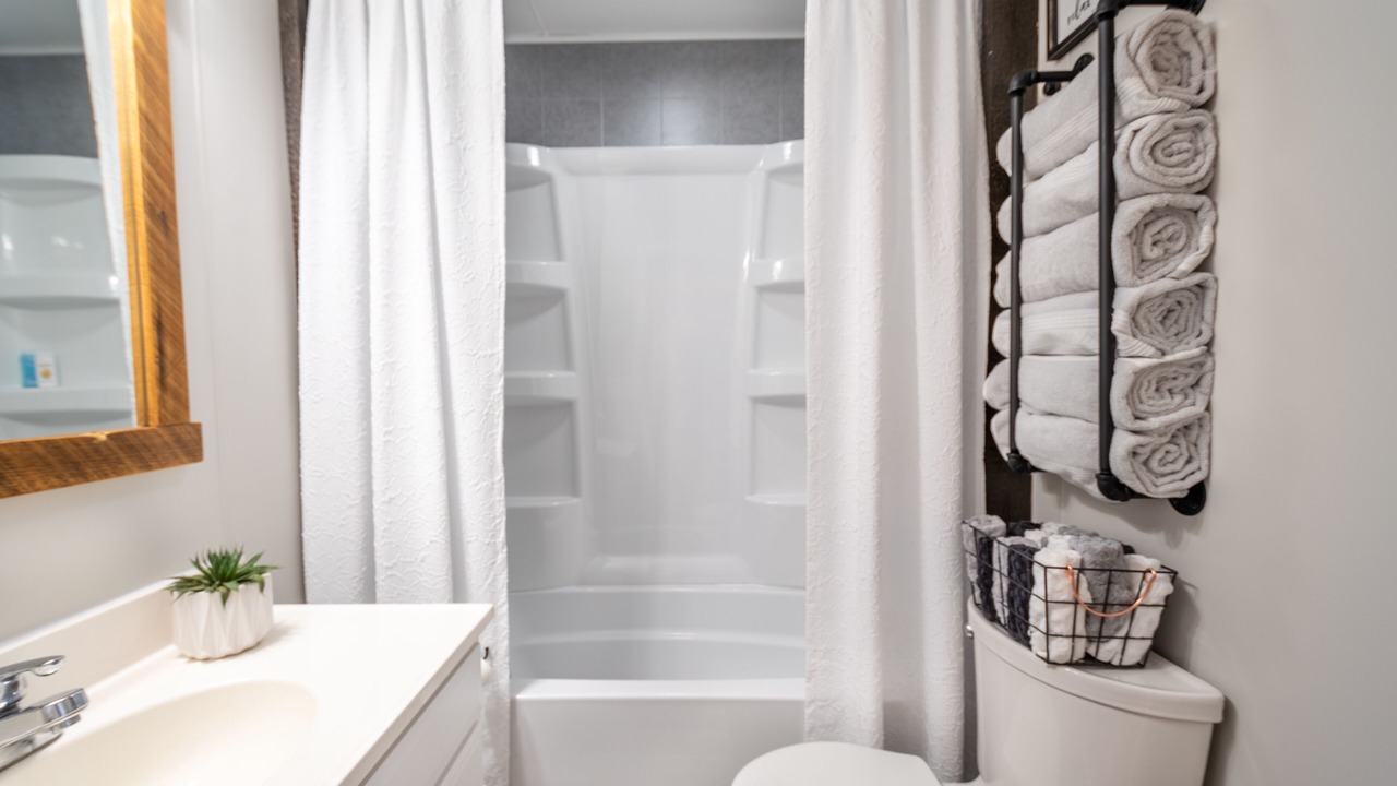 Photo of Bathroom in Winesburg