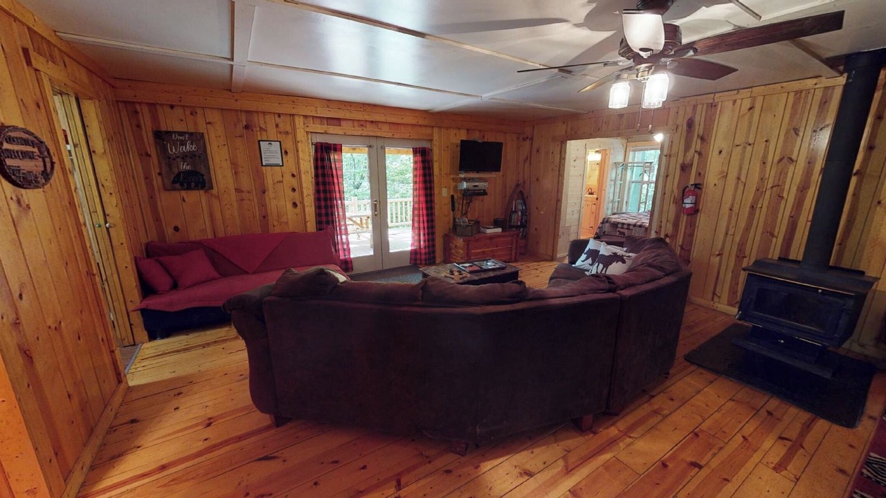 Photo of Livingroom in Nelsonville