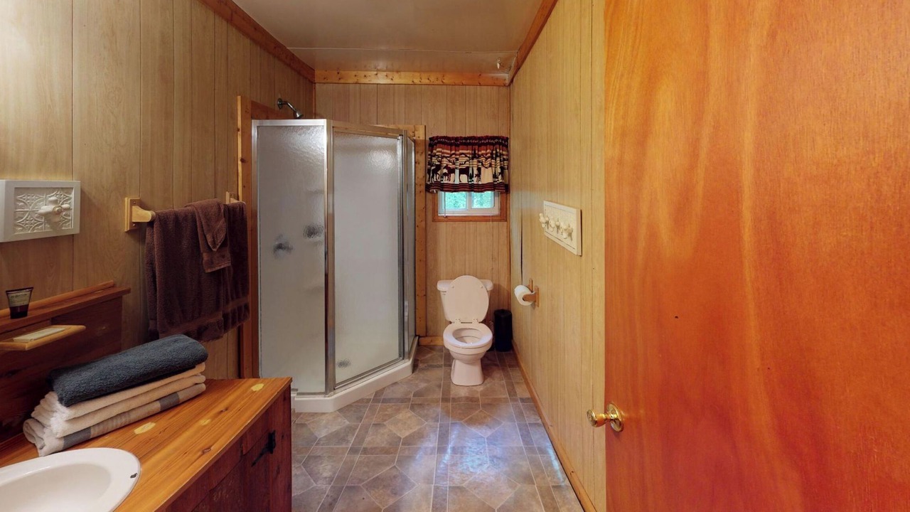 Photo of Bathroom in Nelsonville
