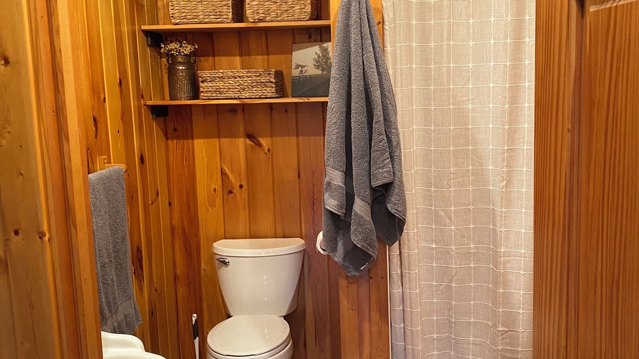 Photo of Bathroom in Logan