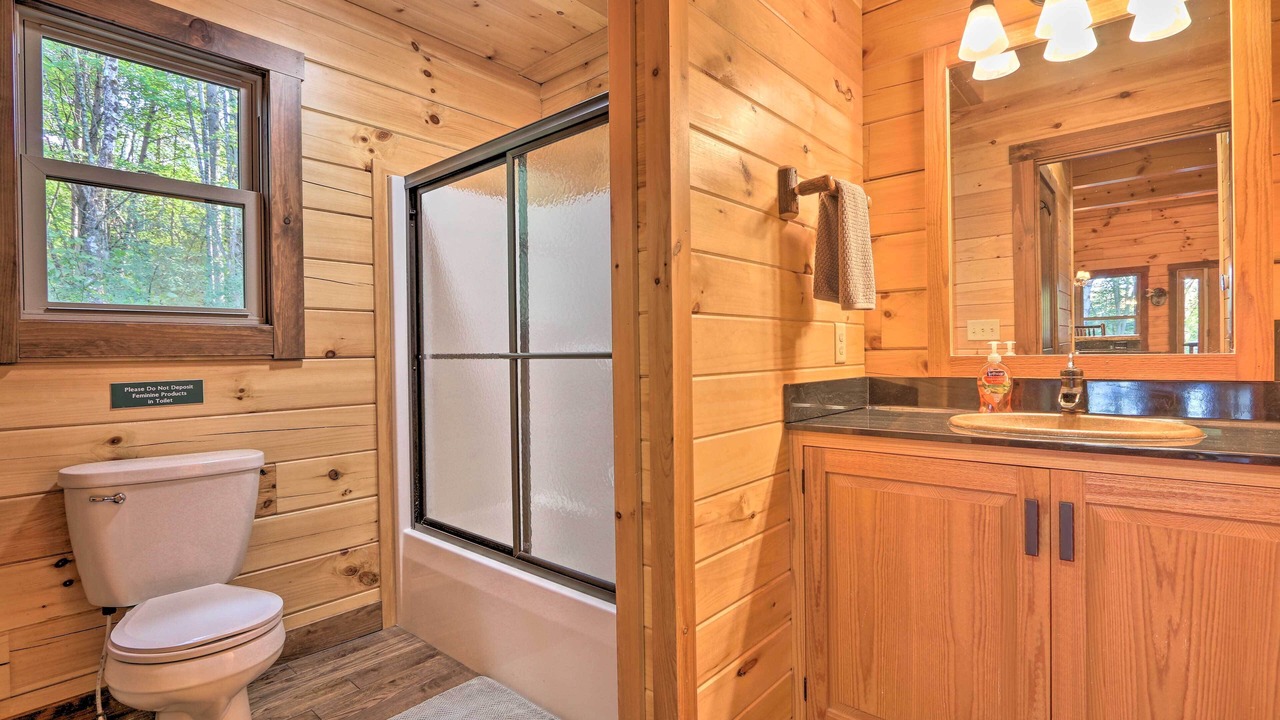Photo of Bathroom in Logan