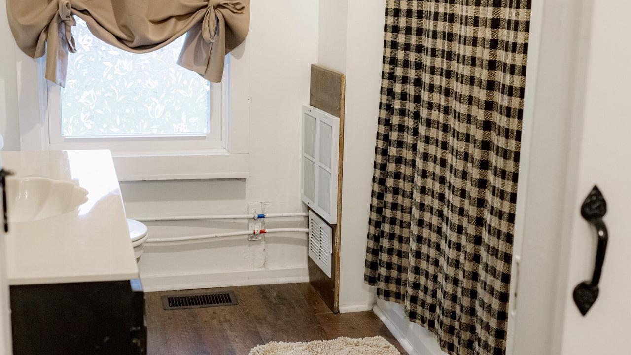 Photo of Bathroom in Freeport