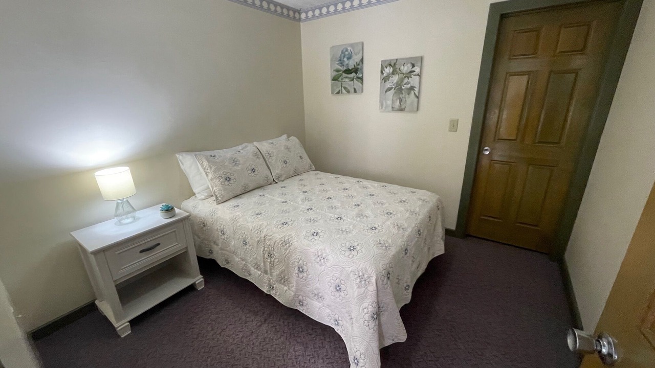 Photo of Bedroom in Albany
