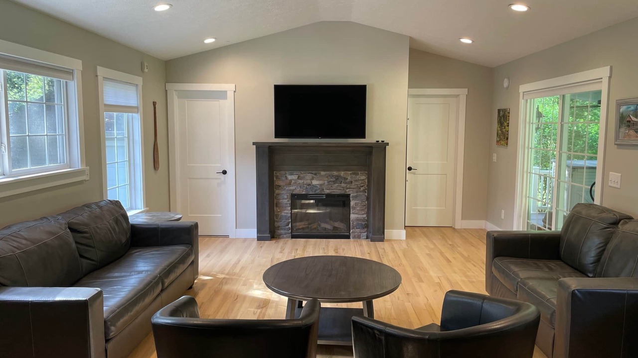 Photo of Livingroom in Loudonville
