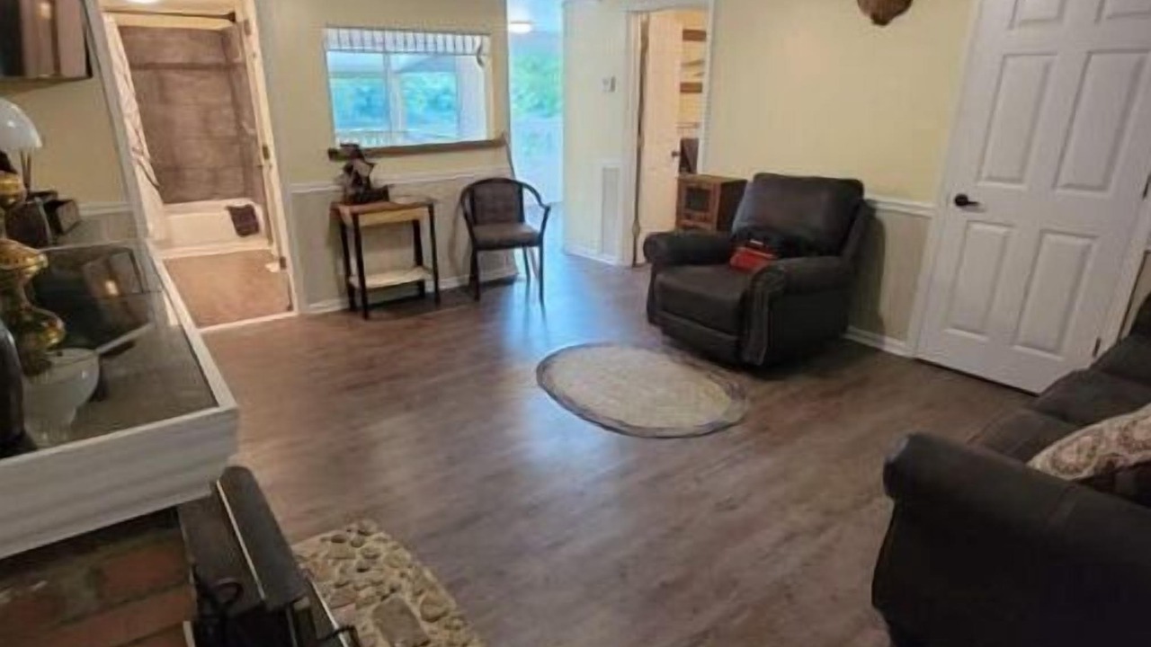 Photo of Livingroom in McConnelsville