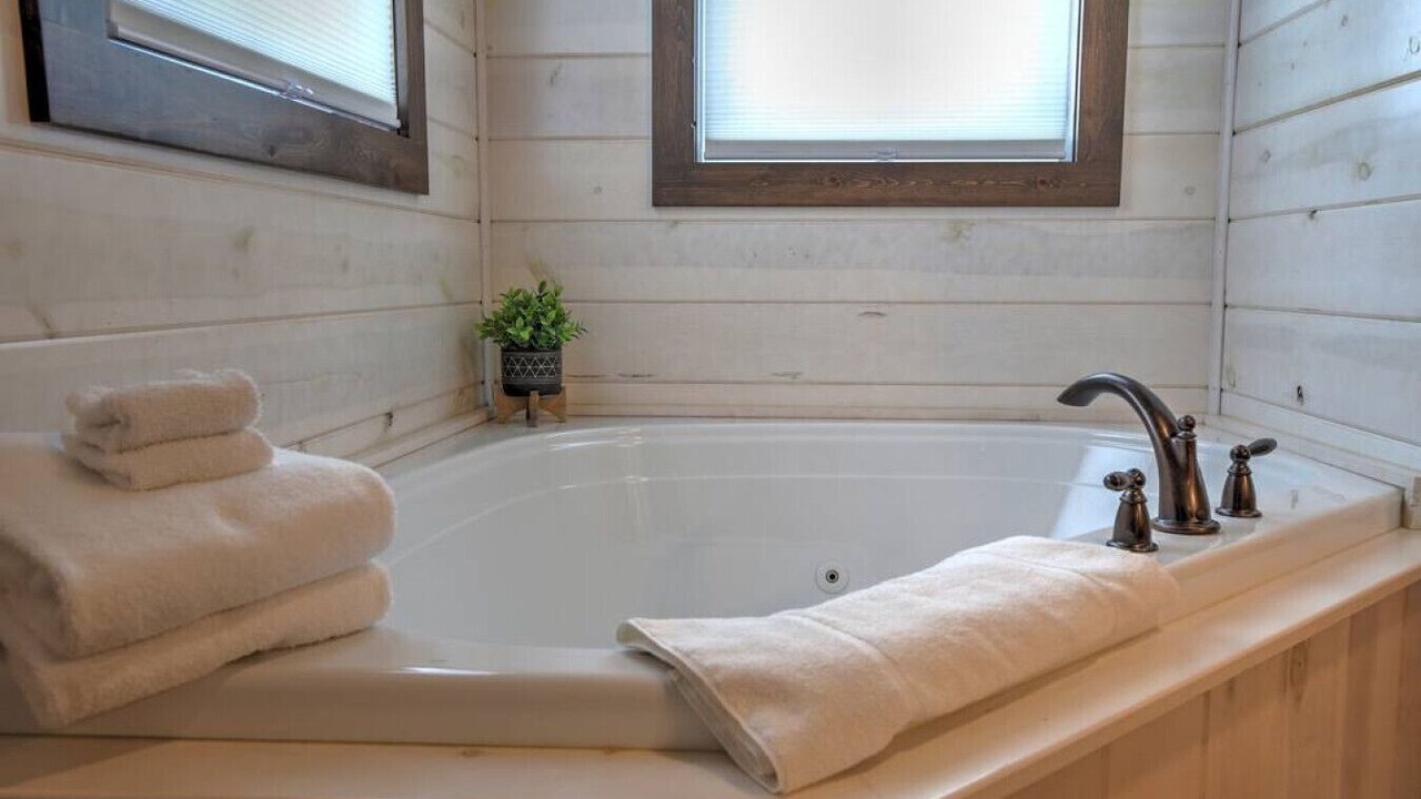 Photo of Bathroom in Millersburg