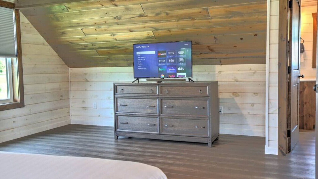Photo of Bedroom in Millersburg
