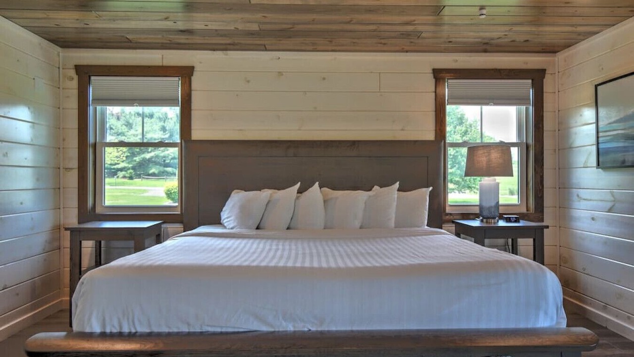 Photo of Bedroom in Millersburg