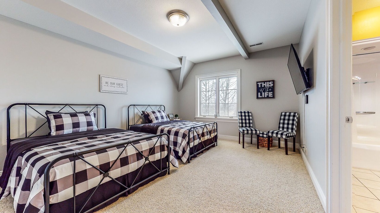Photo of Bedroom in North Industry