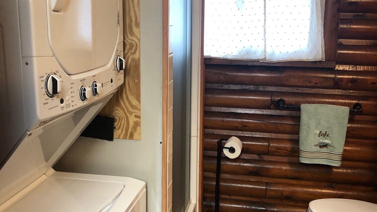 Photo of Bathroom in Millersport