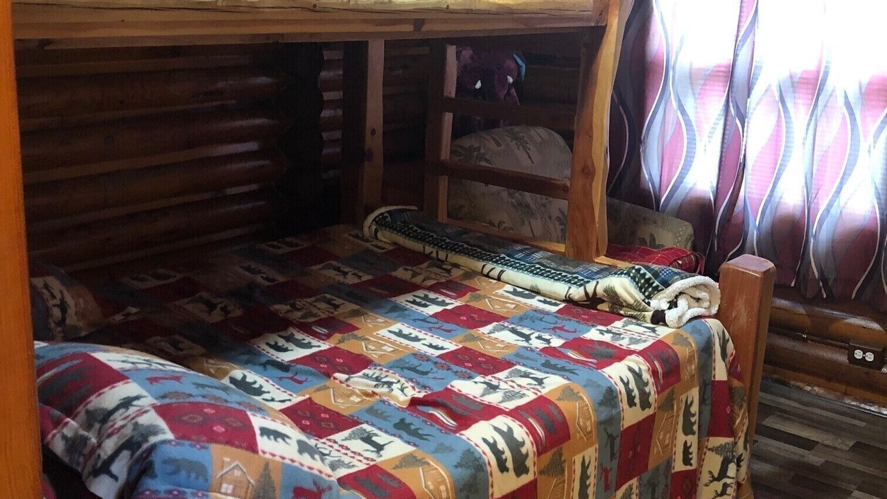 Photo of Bedroom in Millersport