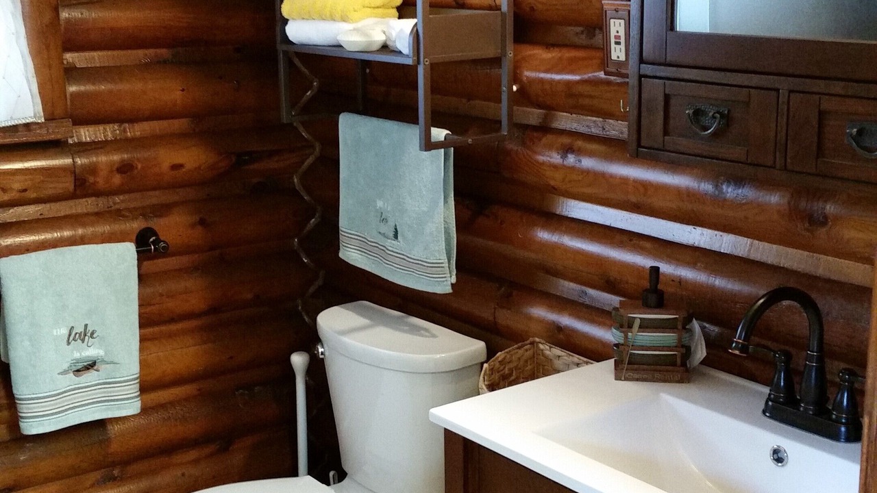 Photo of Bathroom in Millersport