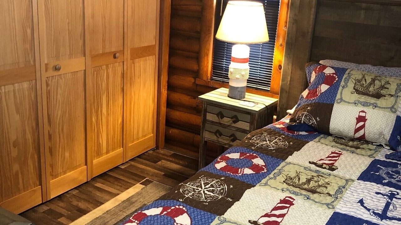 Photo of Bedroom in Millersport