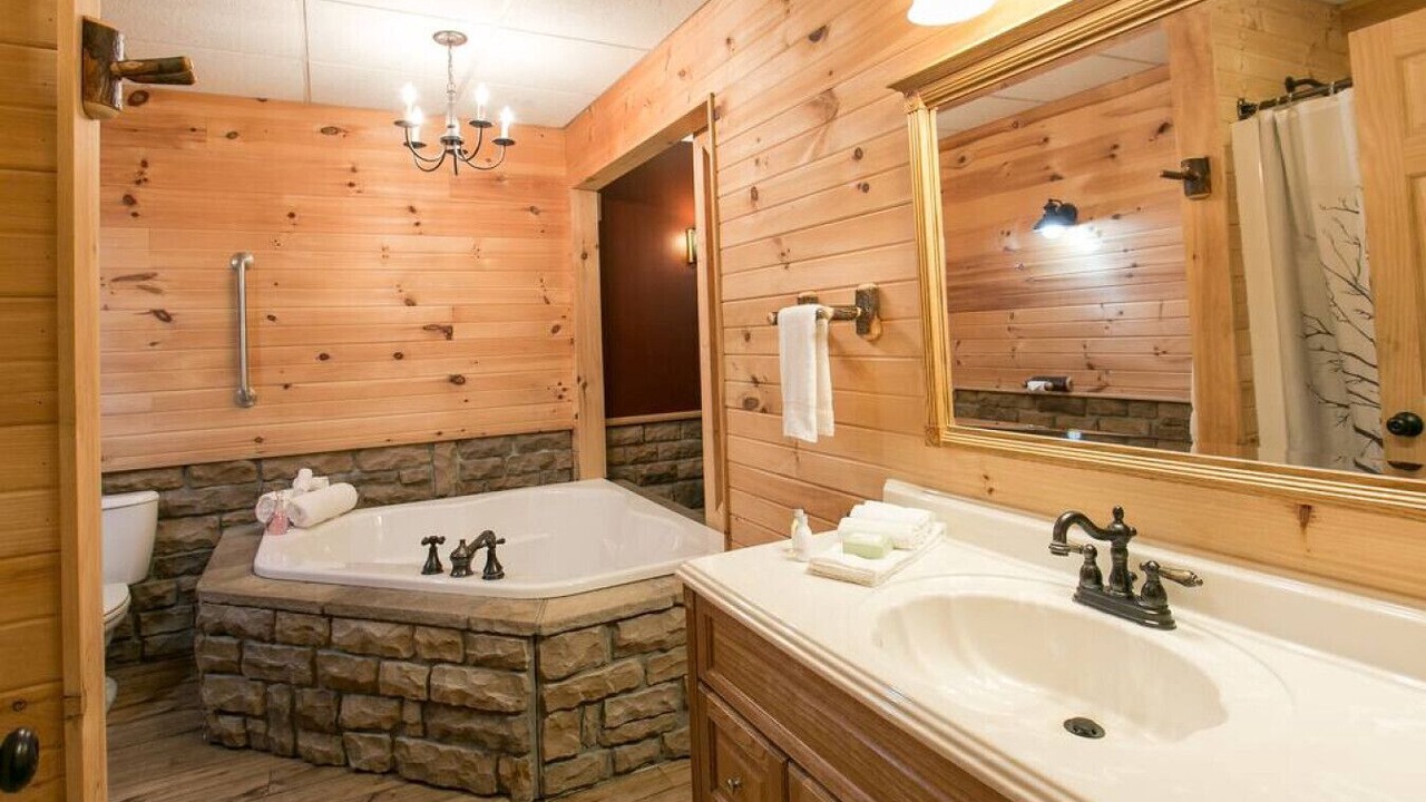 Photo of Bathroom in Millersburg