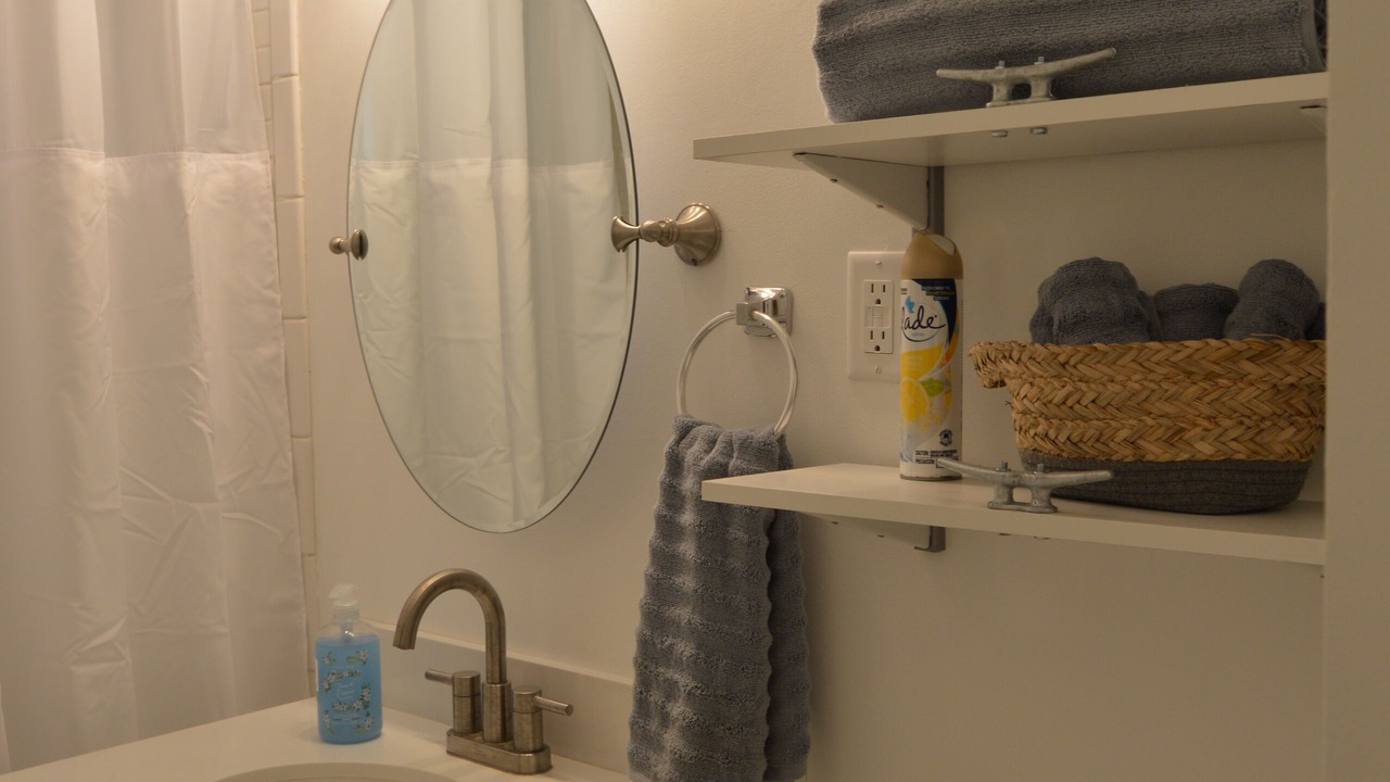 Photo of Bathroom in Hillsboro