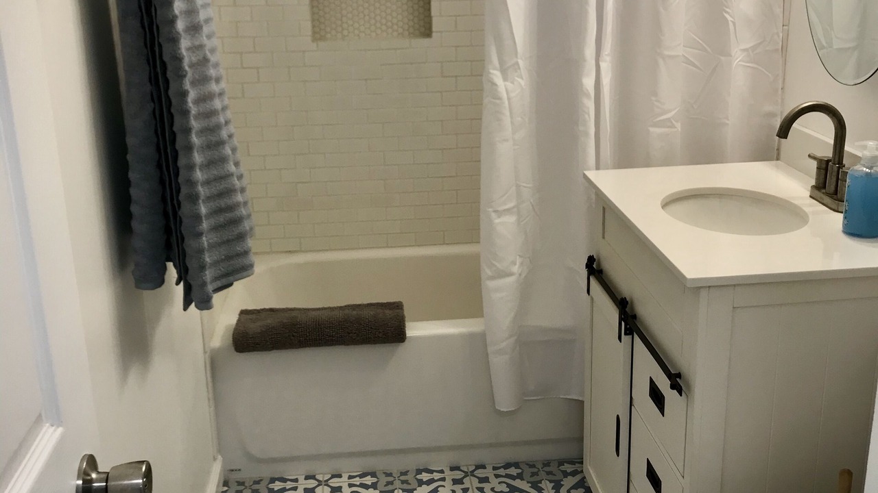 Photo of Bathroom in Hillsboro