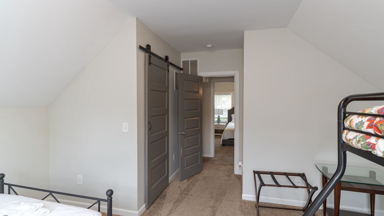 Photo of Bedroom in Mount Auburn