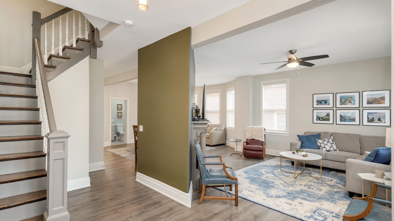 Photo of Livingroom in Mount Auburn