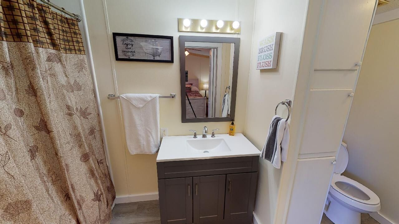 Photo of Bathroom in Nelsonville