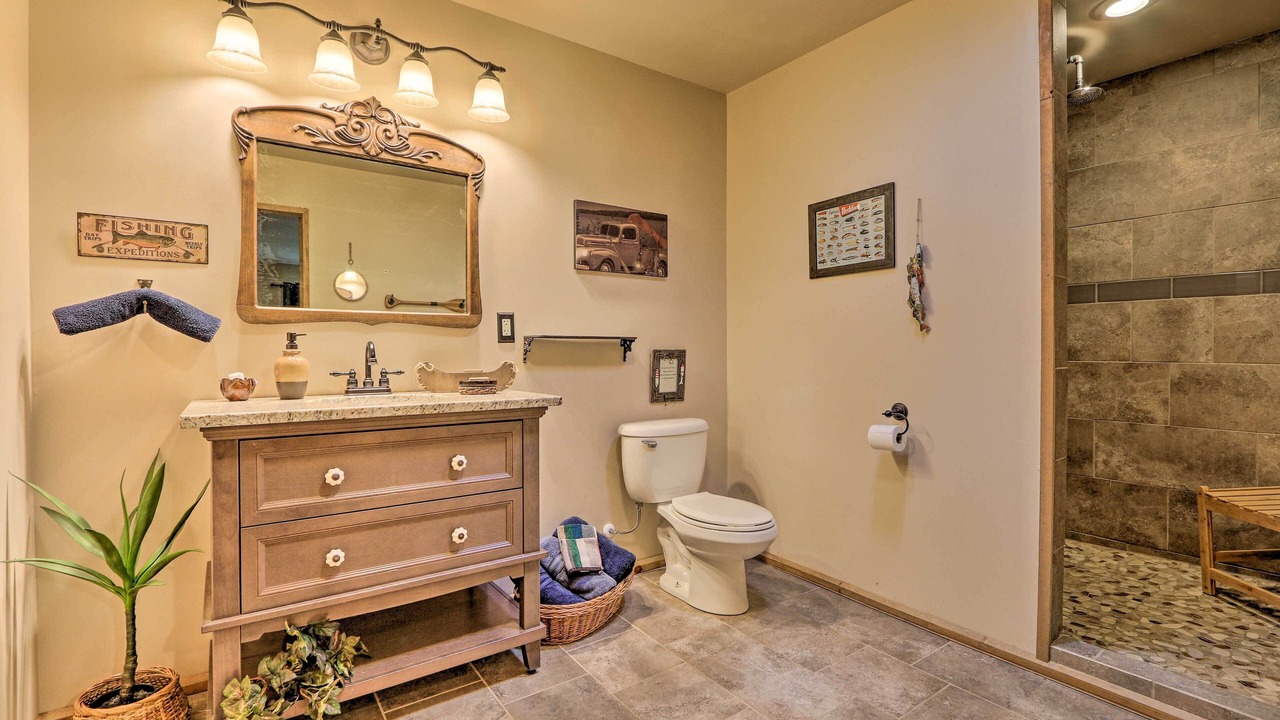 Photo of Bathroom in Butler
