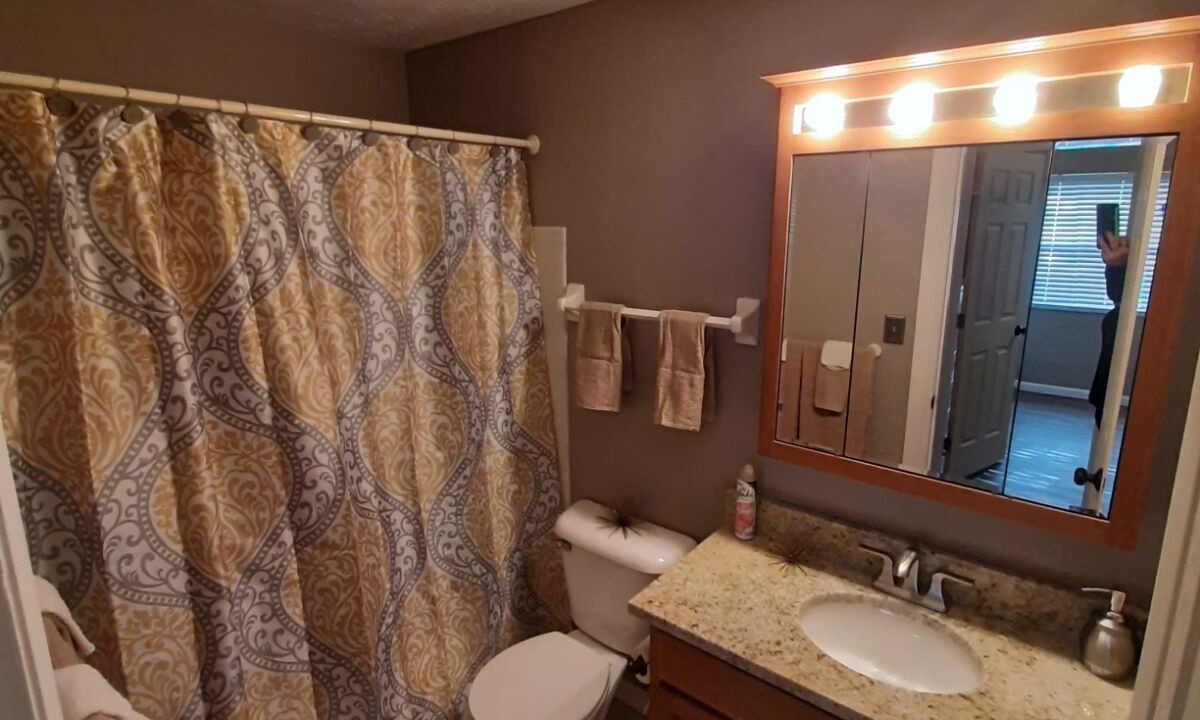 Photo of Bathroom in Reynoldsburg