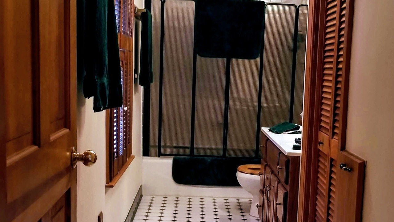 Photo of Bathroom in Long Bottom