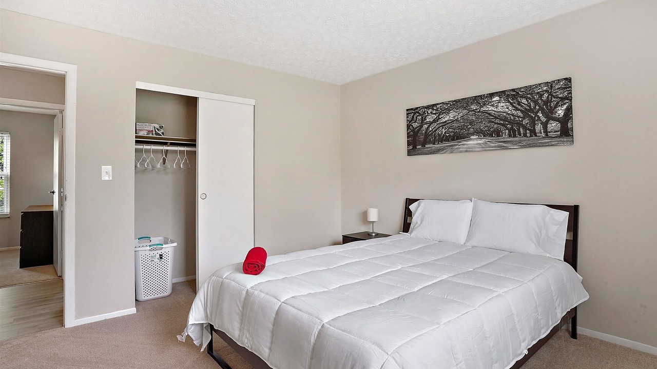 Photo of Bedroom in Gahanna