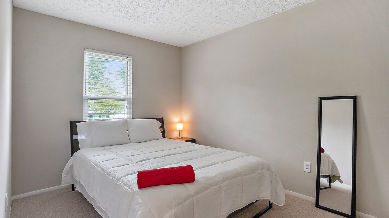 Photo of Bedroom in Gahanna