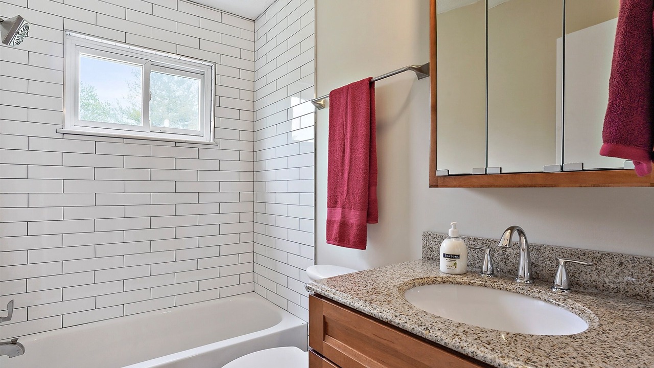 Photo of Bathroom in Gahanna