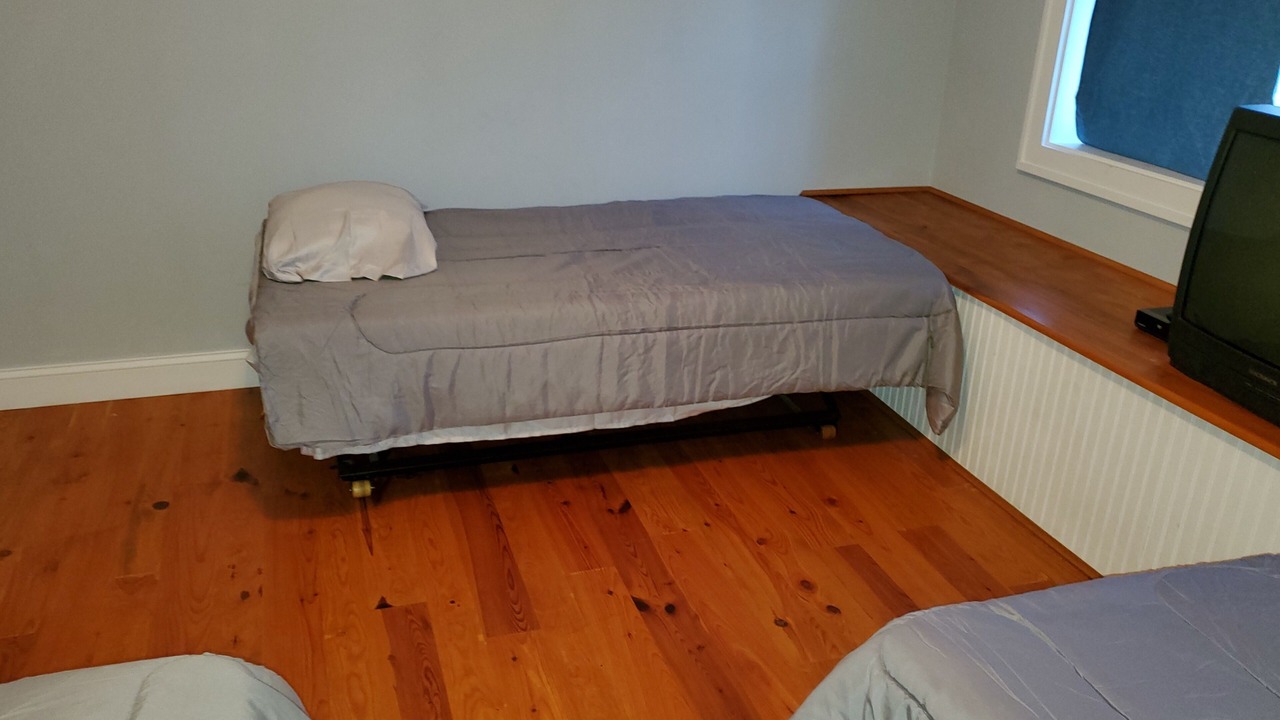 Photo of Bedroom in Senecaville