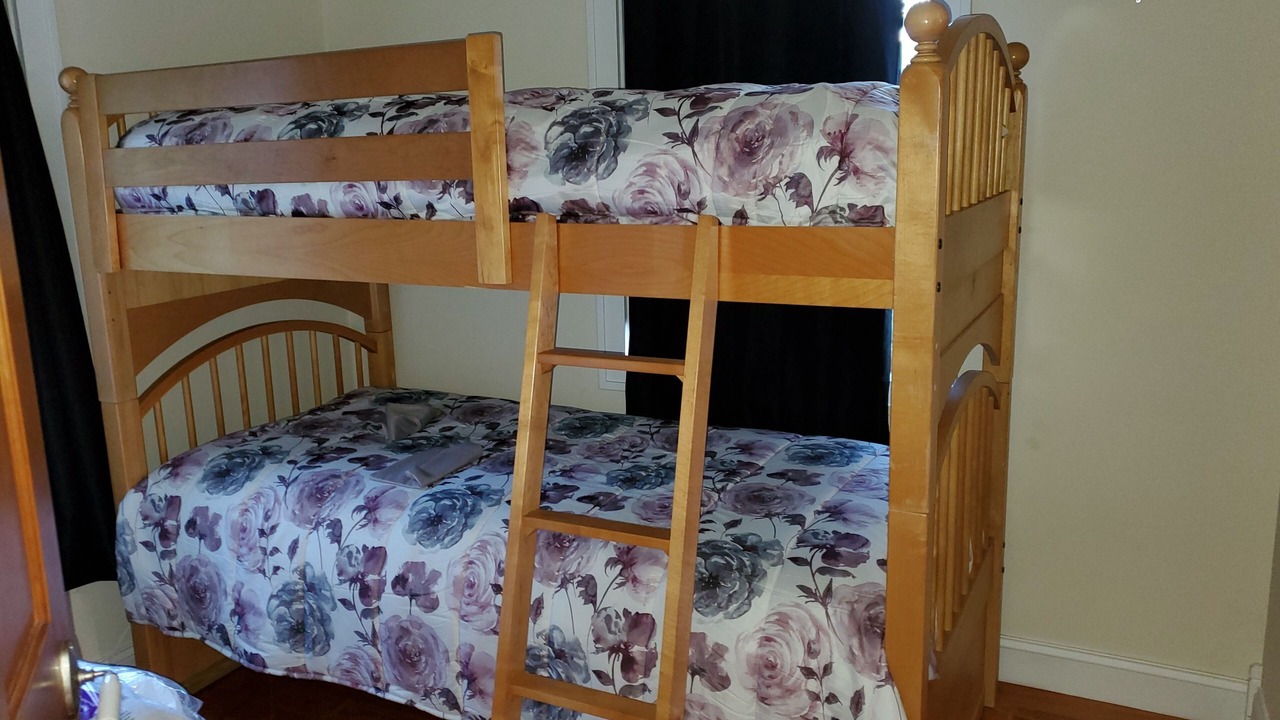 Photo of Bedroom in Senecaville