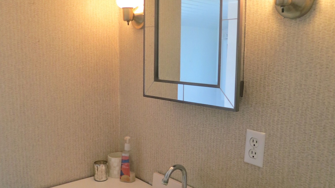 Photo of Bathroom in Nelsonville