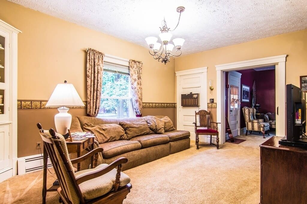 Photo of Livingroom in Tallmadge