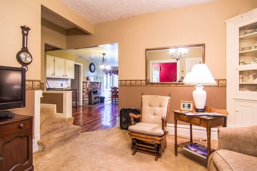 Photo of Livingroom in Tallmadge