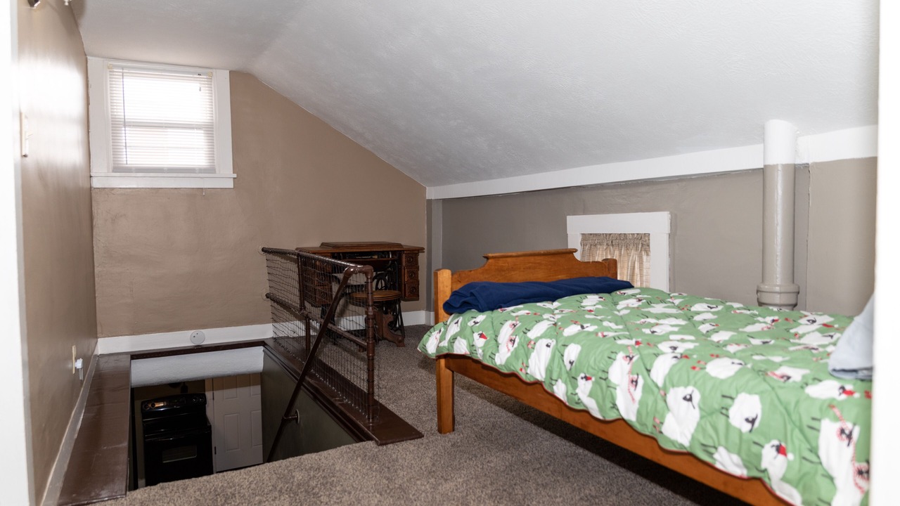 Photo of Bedroom in Chardon