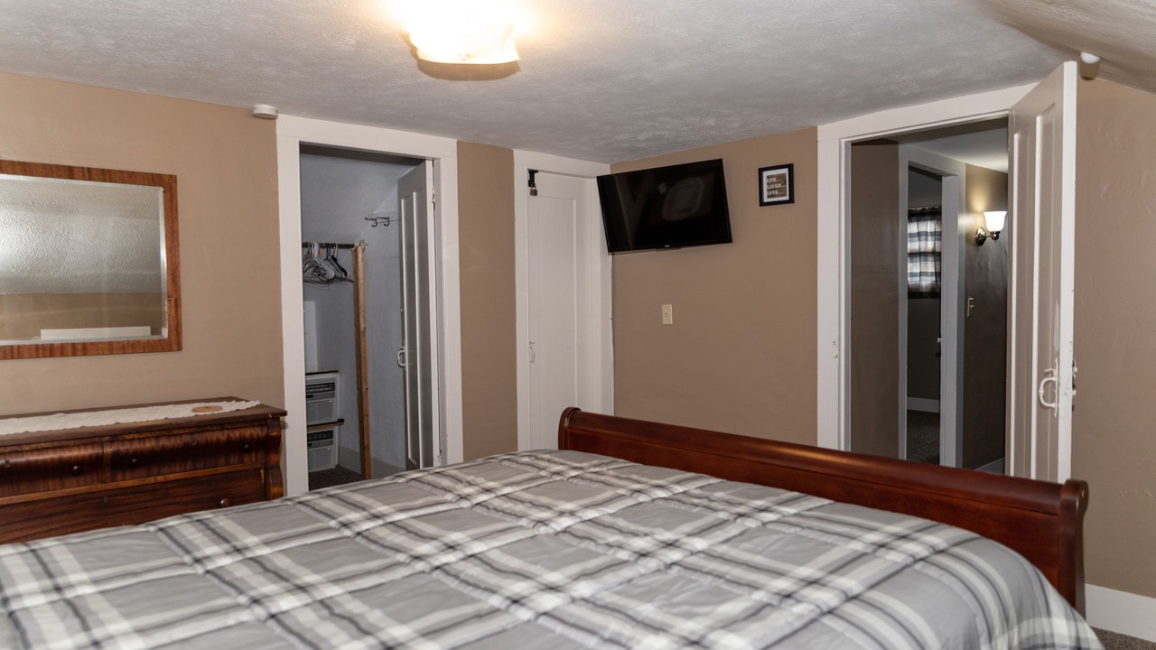 Photo of Bedroom in Chardon