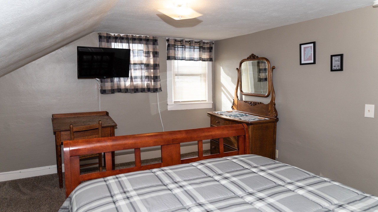 Photo of Bedroom in Chardon