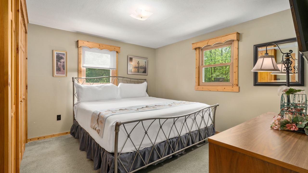 Photo of Bedroom in Logan