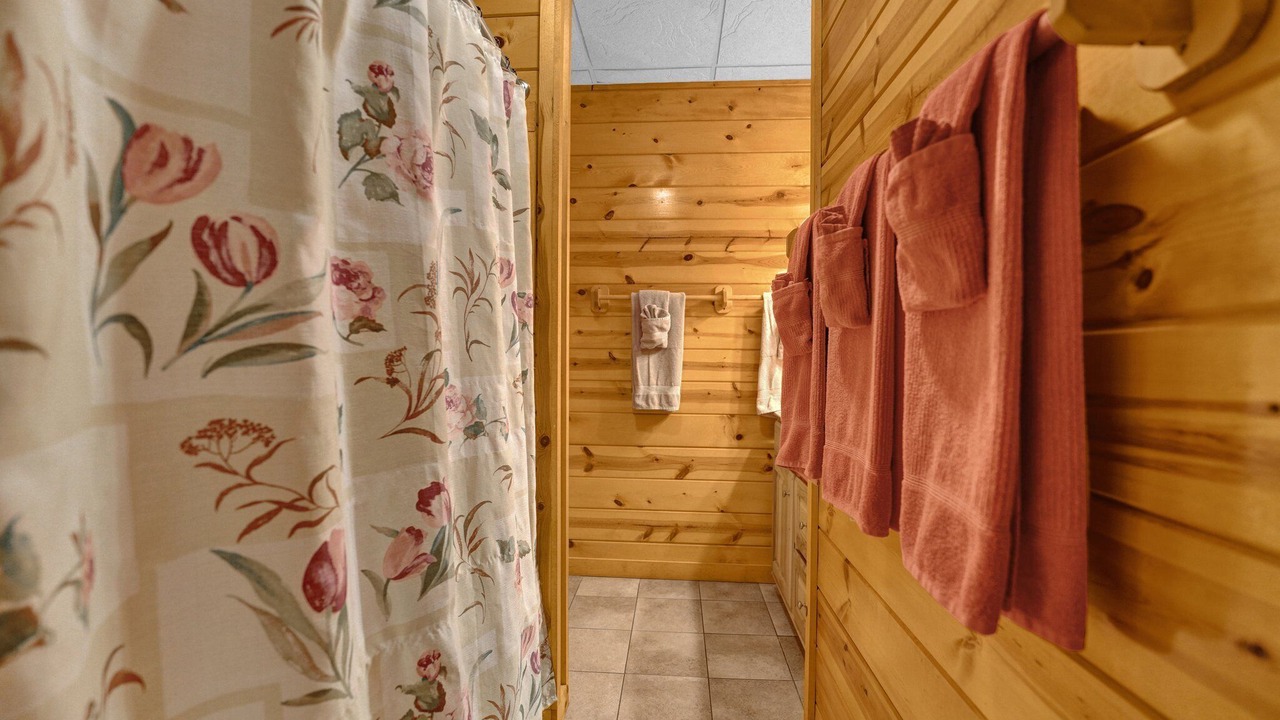 Photo of Bathroom in Sugar Grove