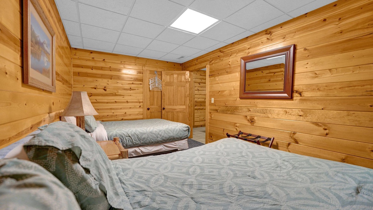 Photo of Bedroom in Sugar Grove