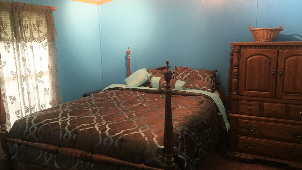 Photo of Bedroom in Lakeville