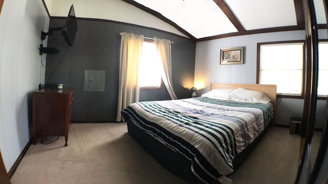 Photo of Bedroom in Glouster